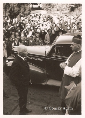 Scheffler János püspök látogatása a homoki kúrián, 1943 harmadik kép