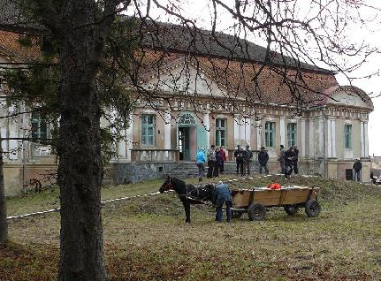 Tal&aacute;lkoz&aacute;s a Th&uacute;ry csapattal