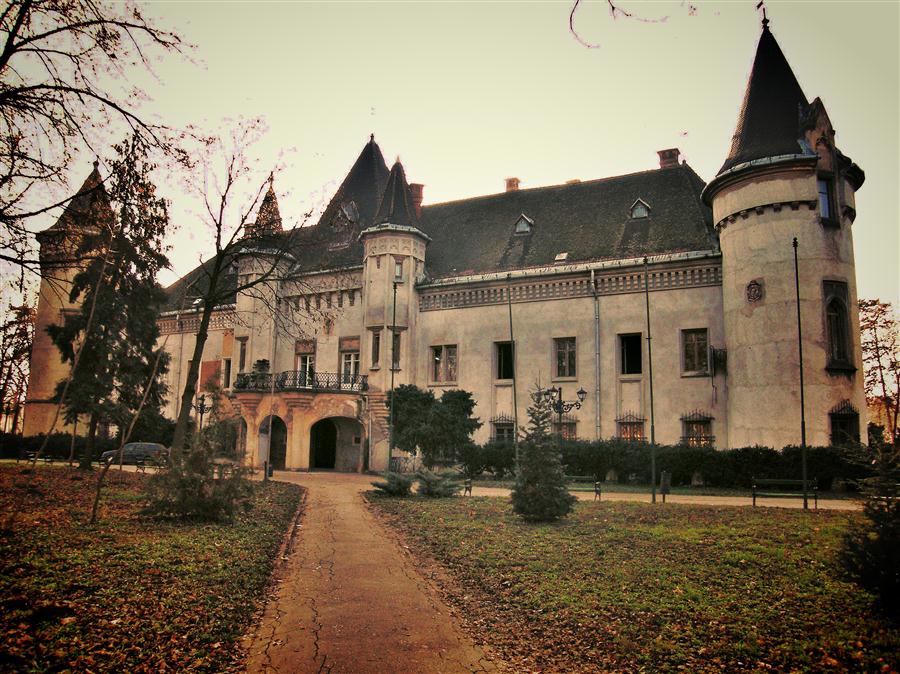 Karvalyok